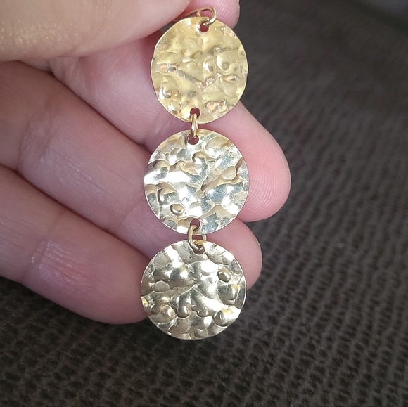 ✨️HP✨️ Gold💛 Filled Hammered🔨 Triple3️⃣ Disc📀 Earrings - Picture 3 of 15